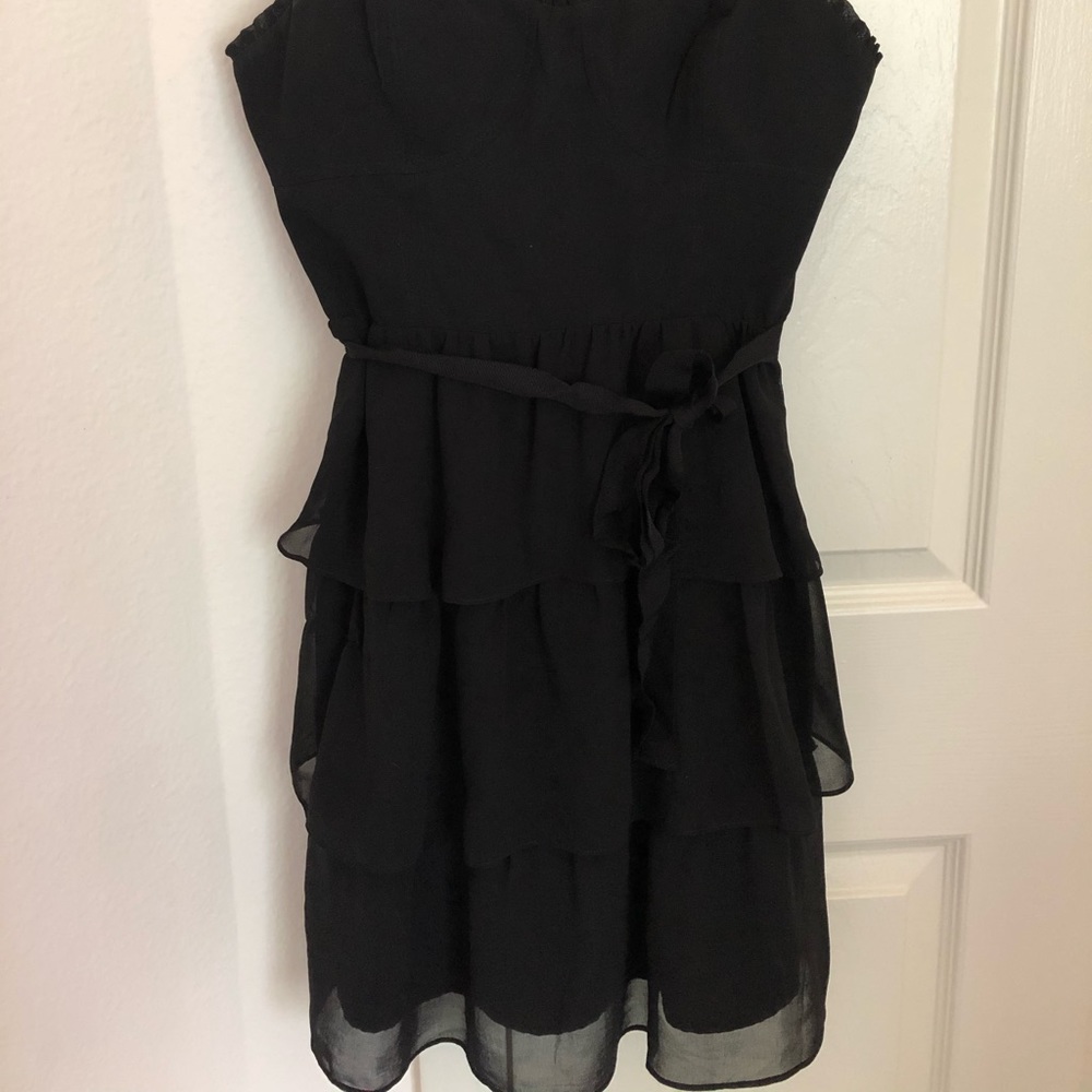 Black tiered dress. - Picture 2 of 4
